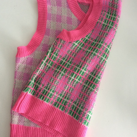 Knit Vest in size medium( 2 for 30) - Picture 3 of 7